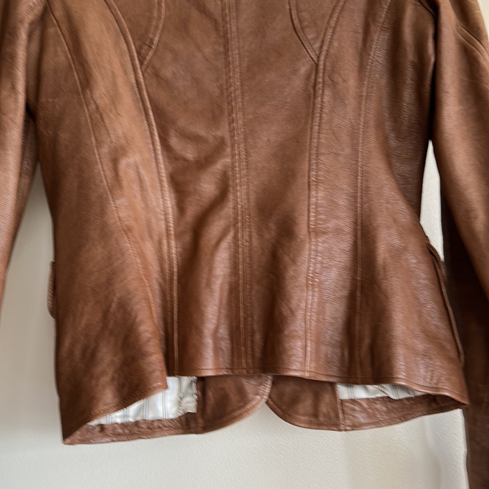 Leather jacket - Picture 6 of 12